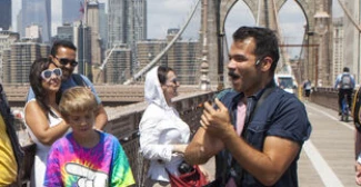 Manhattan: Brooklyn Bridge & Dumbo 2.5-Hour Walking Tour